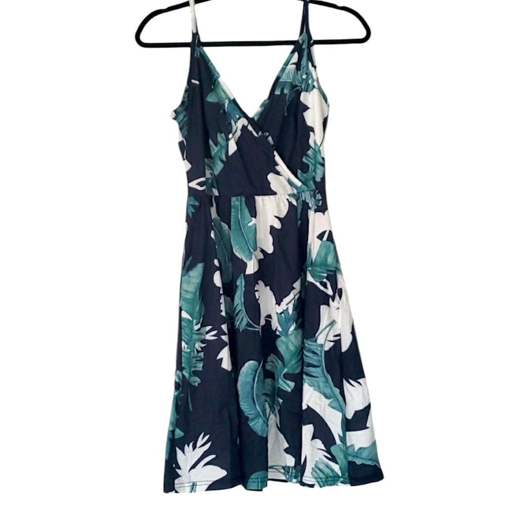 Styleword Tropical Floral Spaghetti Strap Dress